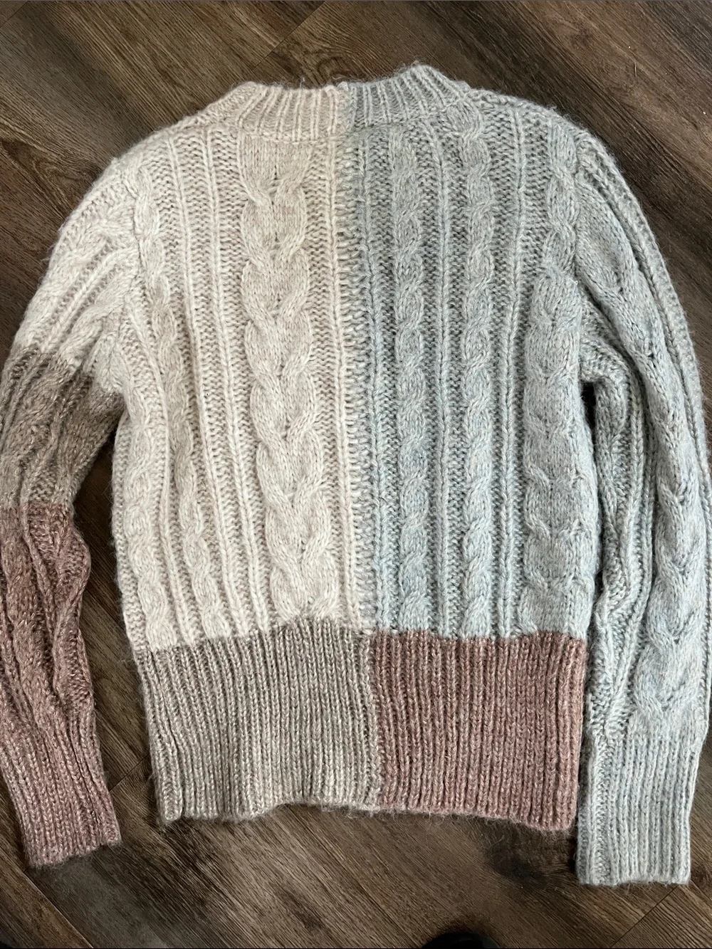 Mystree Two-Tone Cable Knit Crew Sweater - Gray & Dusty Pink Sz S